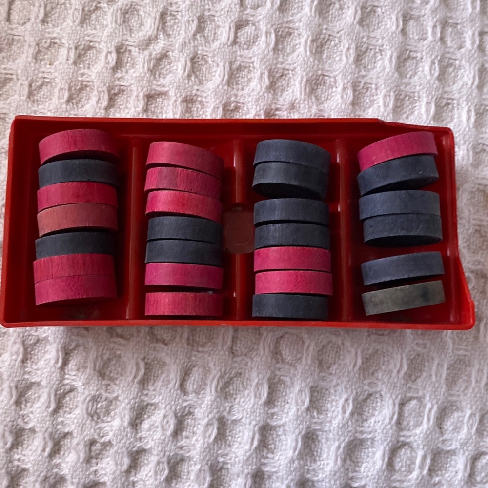 VTG Mid-Century Modern Wooden checkers red black retro case Grandpa core decor
